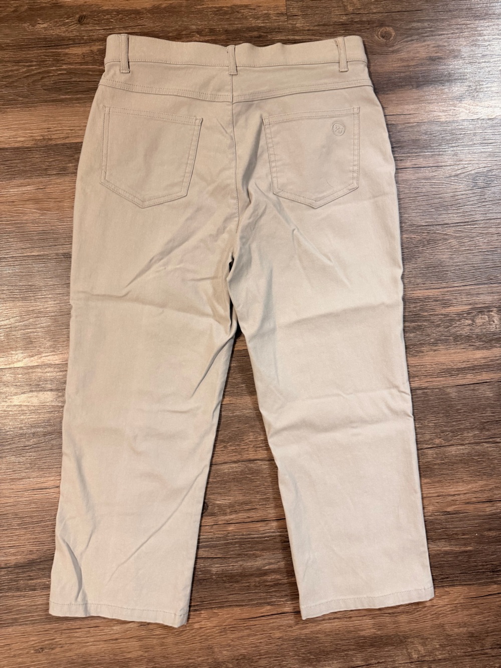 UR Rebel Gray/Beige Cropped Pants for Women - Picture 4 of 6